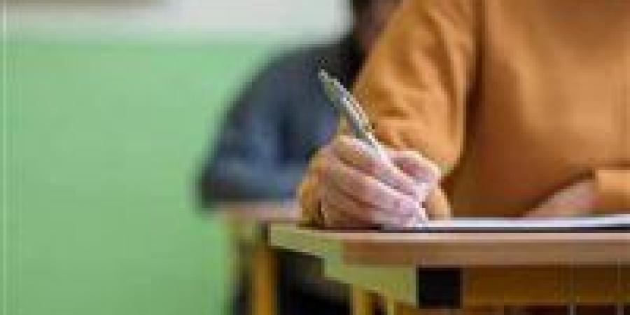 متحدث
      التعليم:
      تدريس
      "الثقافة
      المالية"
      يغير
      نمط
      تفكير
      الطلاب
      الاقتصادي