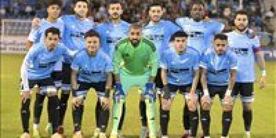 صلاح
      وموانجا
      يقودان
      هجوم
      غزل
      المحلة
      أمام
      الإسماعيلي
      بالدوري
      الممتاز