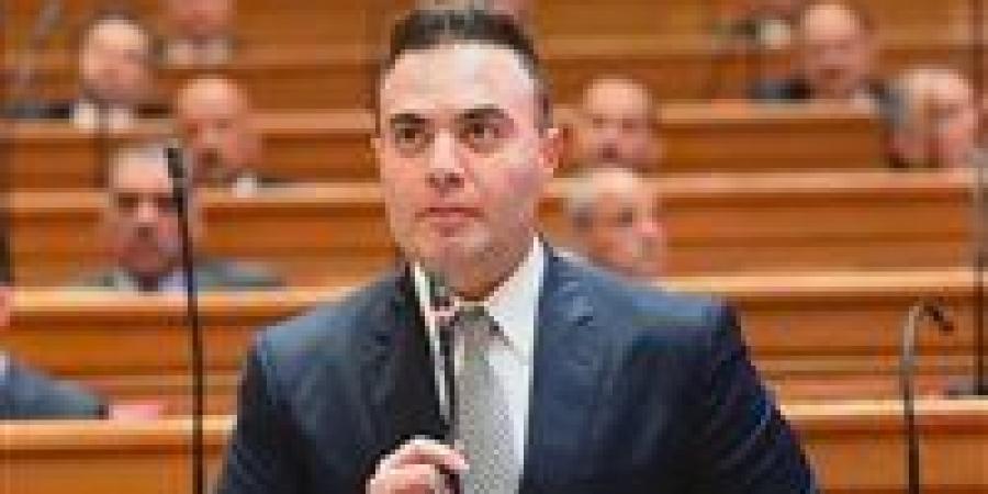 النائب
      أحمد
      إبراهيم
      البنا:
      مد
      مهلة
      المشروعات
      الصناعية
      يساعد
      علي
      دعم
      التصنيع
      الزراعي
      وزيادة
      حجم
      الصادرات