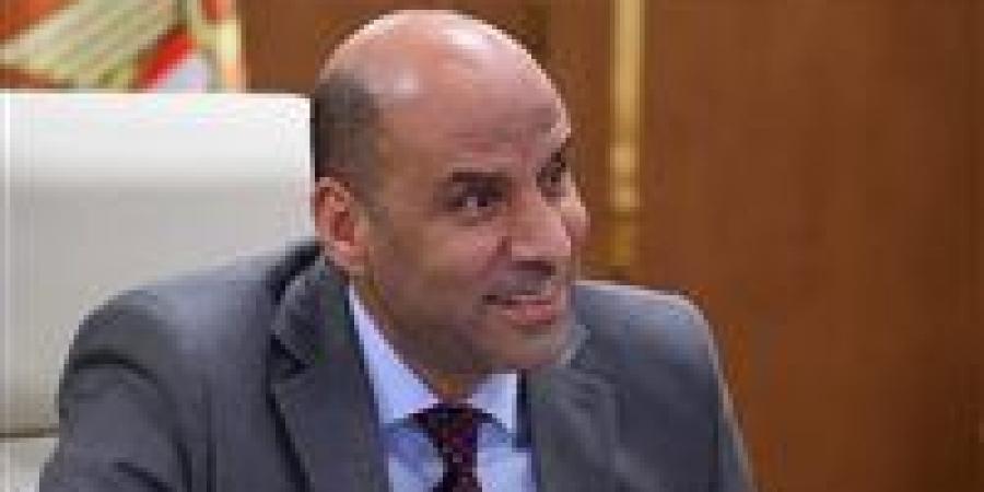 الخميس
      المقبل
      إجازة
      مدفوعة
      الأجر
      للعاملين
      بالقطاع
      الخاص
      بمناسبة
      عيد
      العمال