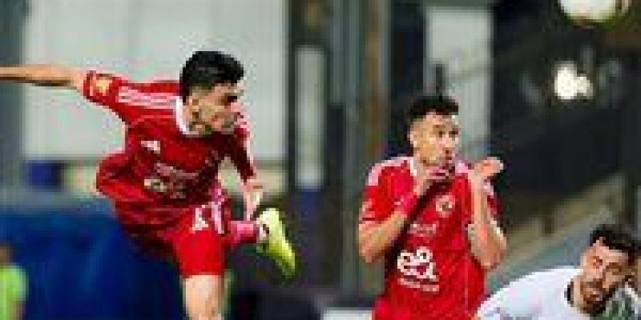 أشرف
      بن
      شرقي
      يقود
      هجوم
      الأهلي
      أمام
      إنبي
      فى
      بطولة
      الدوري