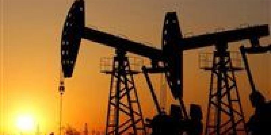 النفط
      يواصل
      التراجع
      مع
      حديث
      ترامب
      عن
      تقدم
      نحو
      اتفاق
      مع
      إيران
      وتعليق
      مؤقت
      لـ"مشروع
      الحرية"