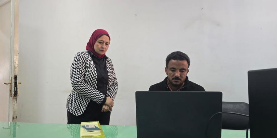 إجراء
      اختبارات
      ومقابلات
      لعمالة
      مصرية
      راغبة
      في
      العمل
      بالأردن
      بقطاعي
      الزراعة
      ورعاية
      النخيل