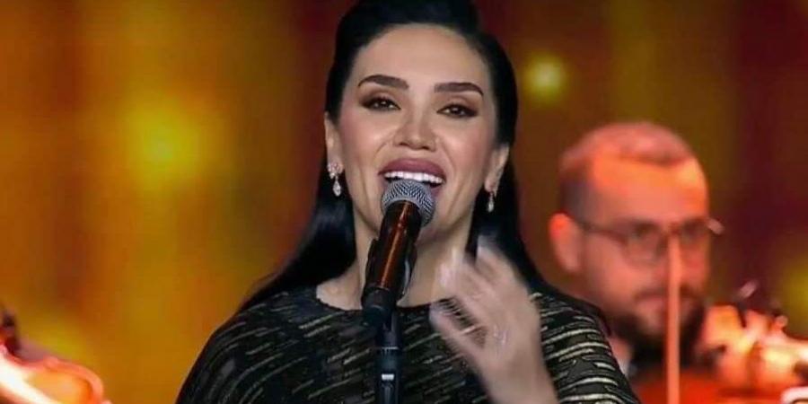 مي
      فاروق
      تستعيد
      ذكرياتها
      مع
      هاني
      شاكر:
      أشهد
      إني
      مشوفتش
      منك
      غير
      كل
      ذوق
      ورقي