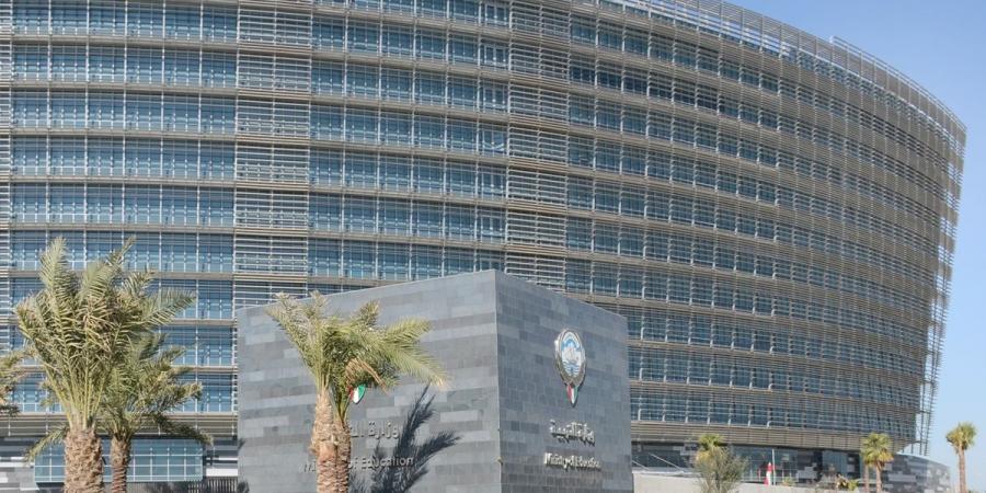 بدء مراجعة طلبات نقل الإداريين بين المدارس