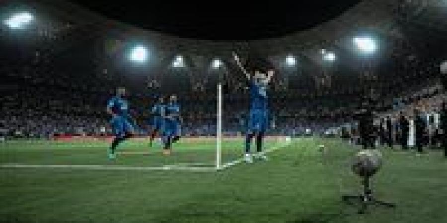 عاجل..
      الهلال
      بطلاً
      لكأس
      خادم
      الحرمين
      الشريفين
      على
      حساب
      الخلود