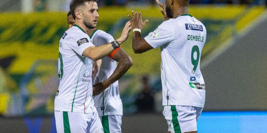 الاتفاق يكتسح الخليج بخماسية نظيفة في دوري روشن السعودي