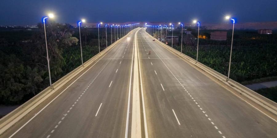 وزير
      النقل
      ومحافظ
      بني
      سويف
      يشهدان
      التشغيل
      التجريبي
      للمرحلة
      الأولى
      من
      مشروع
      محور
      الفشن
      التنموي
      على
      النيل