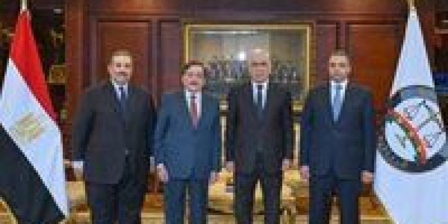 النائب العام يستقبل رئيس محكمة استئناف أسيوط لبحث تعزيز التعاون القضائي