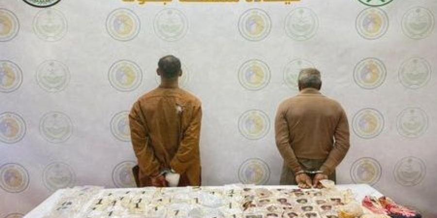 إحباط تهريب أكثر من 126 ألف قرص إمفيتامين ويقبض على مواطنين في تبوك