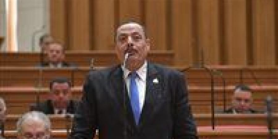 النائب
      أشرف
      أمين
      يطالب
      بتسهيل
      الخدمات
      الحكومية
      الإلكترونية
      لكبار
      السن
      ومرضى
      التأمين
      الصحي