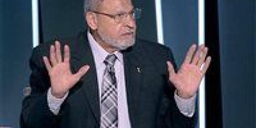 طه
      إسماعيل
      يفتح
      النار
      على
      أداء
      إمام
      عاشور
      ويكشف
      أسباب
      تراجع
      مستواه