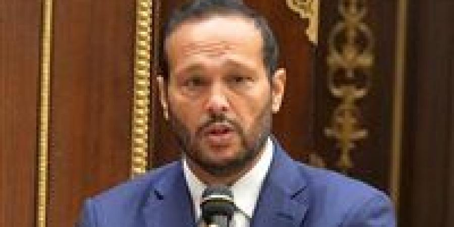 رئيس
      الشيوخ
      يهنئ
      النائب
      محمد
      حلاوة
      لفوزه
      برئاسة
      لجنة
      التجارة
      والجمارك
      والهجرة
      بالبرلمان
      الأفريقي