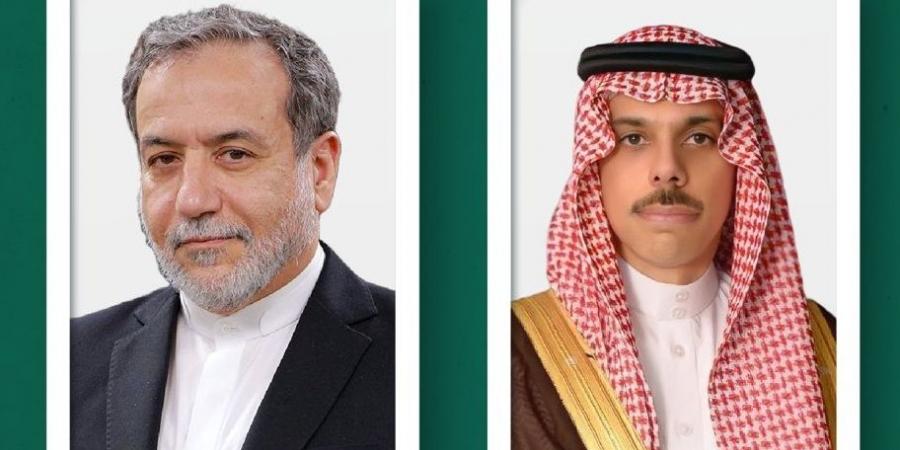 وزير الخارجية يتلقى اتصالًا من نظيره الإيراني لبحث تطورات الوساطة الباكستانية