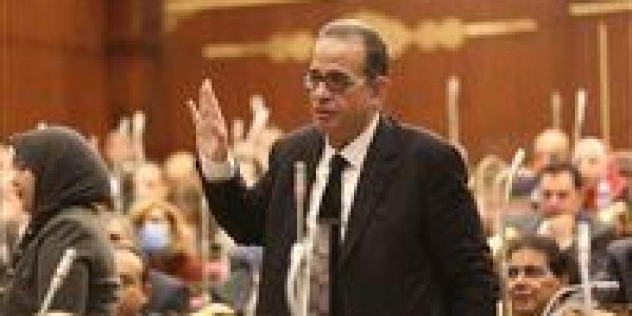 النائب
      طارق
      عبد
      العزيز
      :
      المدارس
      اليابانية
      هدف
      ولازرار
      في
      الجاكيت…وهل
      هنقضي
      علي
      الغش
      في
      الامتحانات
      بقطع
      الانترنت
      ولا
      هنعمل
      اية