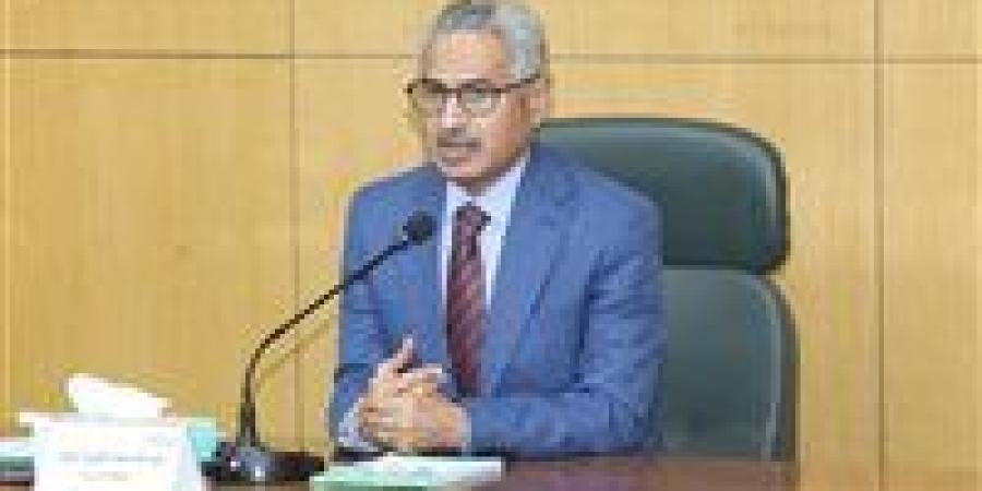 محافظ
      بني
      سويف
      يلتقي
      حملة
      الدكتوراه
      والماجستير
      من
      العاملين
      بالديوان
      العام
      والوحدات
      المحلية
      لبحث
      رُؤى
      وأفكار
      دعم
      التنمية
      وتحسين
      الأداء
      الحكومي
