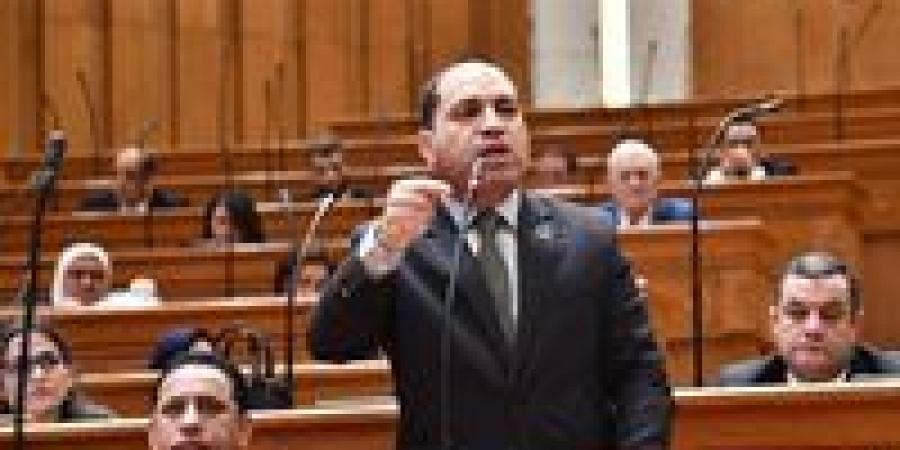 تحرك
      برلماني
      لإعادة
      تنظيم
      ملف
      الجبانات..
      النائب
      عمرو
      درويش
      ينتهي
      من
      إعداد
      مشروع
      قانون
      جديد
      للمقابر