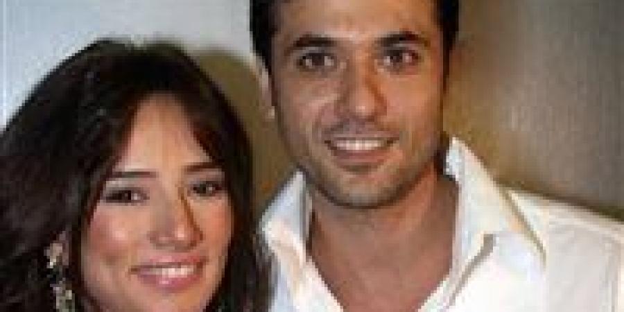 بأمر
      المحكمة..
      إلزام
      أحمد
      عز
      بدفع
      30
      ألف
      جنيه
      أجر
      خادمة
      زينة
