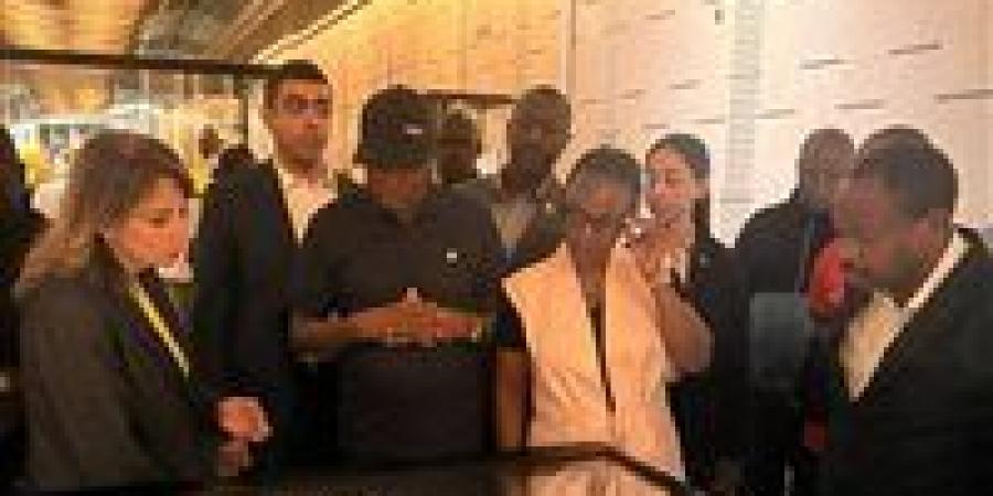 رئيس
      وزراء
      جمهورية
      بوروندي
      وحرمه
      يزوران
      المتحف
      المصري
      الكبير