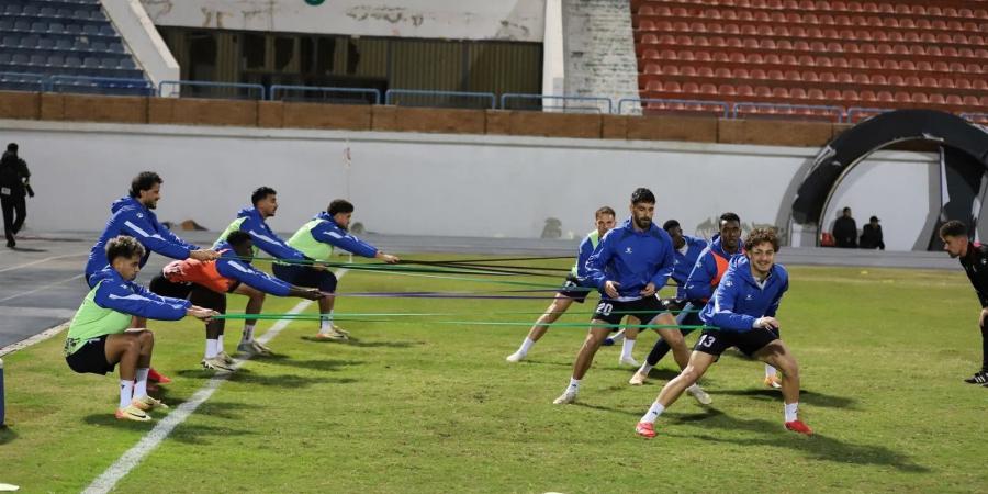 فاركو
      يتأكد
      هبوطه
      رغم
      محاولاته
      الأخيرة
      للبقاء
      في
      الدوري
      المصري
      الممتاز