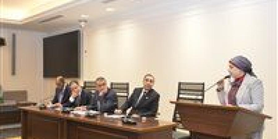 صناعة
      النواب
      توصي
      بإعادة
      تشغيل
      منشآت
      الكفاية
      الإنتاجية
      المغلقة
      وإنقاذ
      مستقبل
      60
      ألف
      طالب