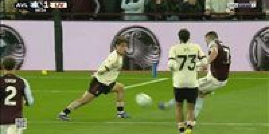 أستون
      فيلا
      ضد
      ليفربول..
      اهداف
      وملخص
      ونتيجه
      مباراة
      ليفربول
      وأستون
      فيلا
      في
      الدوري
      الإنجليزي
      الممتاز