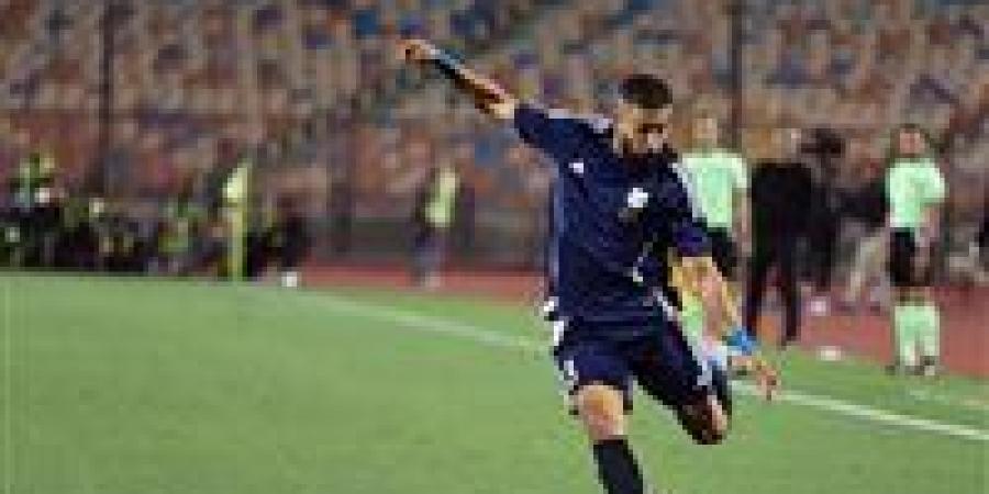 مروان
      داود:
      مباريات
      الأهلي
      والزمالك
      "فاترينة"
      لتسويق
      اللاعبين..
      ومفيش
      "تفويت"
      في
      الدوري
      المصري