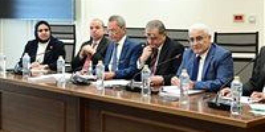 عاملة
      النواب
      تناقش
      أزمة
      المعاشات
      وتعطل
      السيستم
      الجديد
      بهيئة
      التأمينات..الاثنين
      المقبل