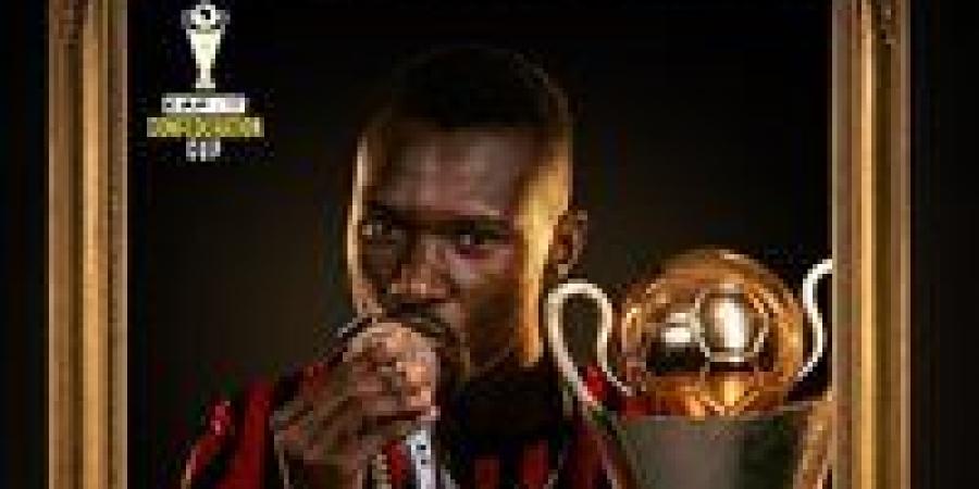 بالصور..
      لاعبو
      اتحاد
      العاصمة
      يحتفلون
      بكأس
      الكونفدرالية
      بجلسة
      تصوير
      خاصة
      بعد
      الفوز
      على
      الزمالك