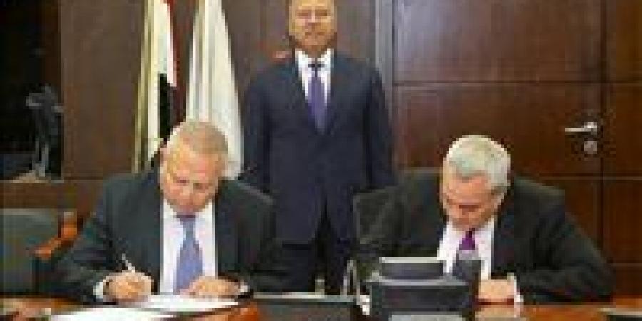 وزير النقل يشهد توقيع مذكرة تفاهم لإنشاء ميناء برج العرب الجاف ومنطقة لوجيستية متكاملة