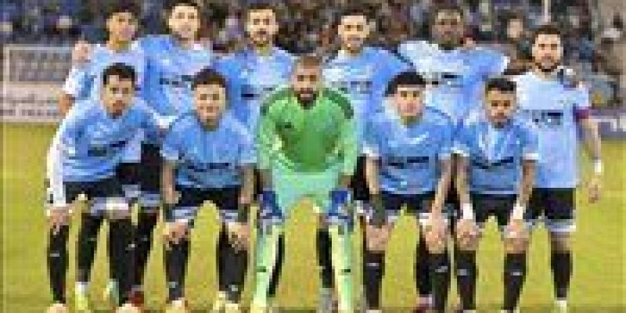 صلاح
      وموانجا
      يقودان
      هجوم
      غزل
      المحلة
      أمام
      الإتحاد
      السكندري
      في
      الدوري
      الممتاز