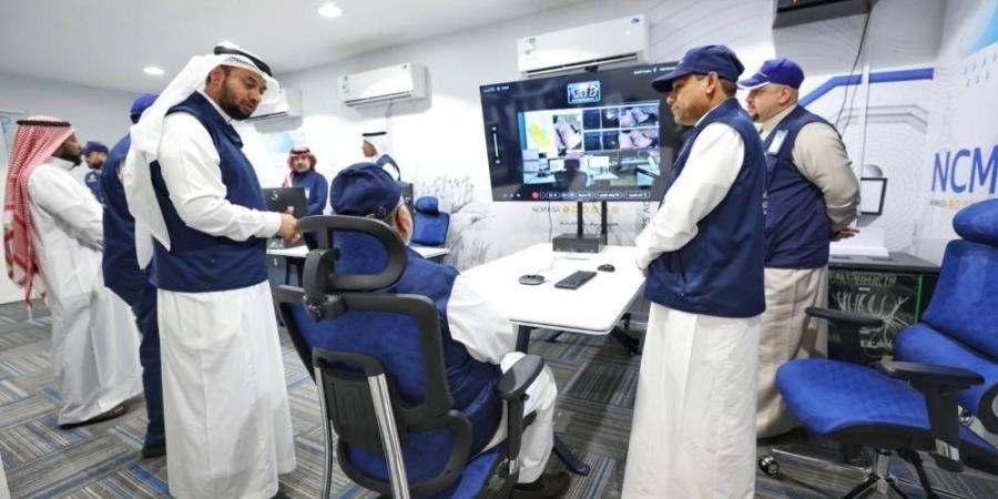 أجواء حارة ورياح نشطة على المشاعر
