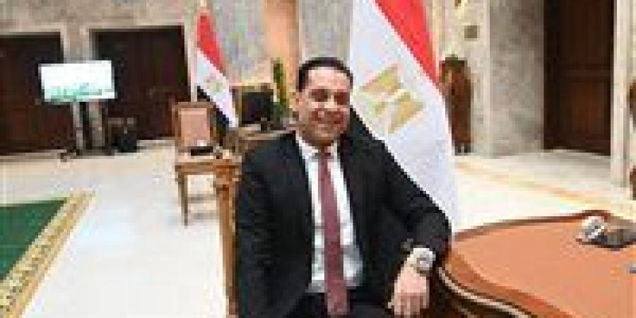 وكيل
      مشروعات
      البرلمان:
      مواجهة
      الغش
      في
      الثانوية
      العامة
      مسؤولية
      مشتركة
      لحماية
      العدالة
      التعليمية