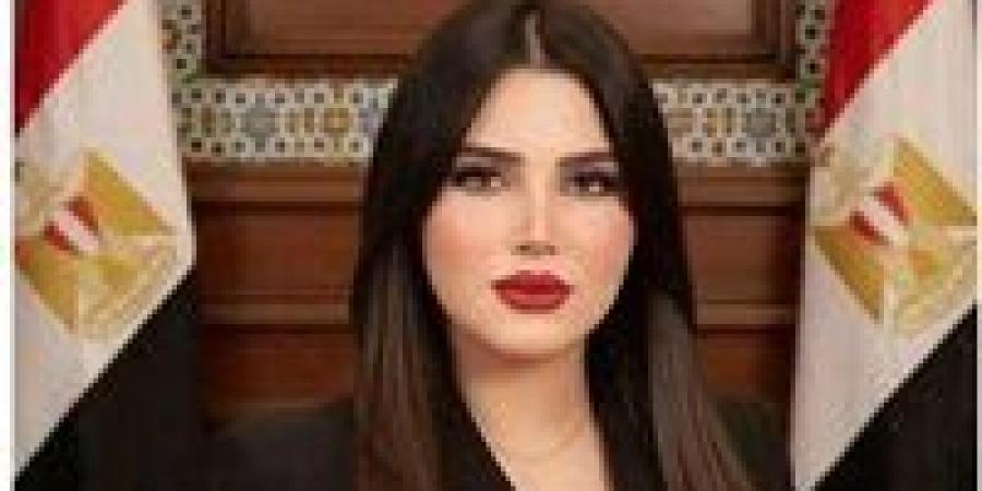 النائبة
      ريهام
      أبوالحسن
      تتقدم
      بطلب
      إحاطة
      بشأن
      مشروع
      قانون
      الأسرة
      وتطالب
      بمراجعته
      عبر
      الأزهر
      الشريف