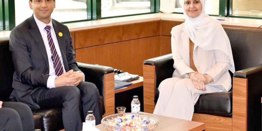 الفليج والسفير البريطاني ناقشا تعزيز الأمن الغذائي