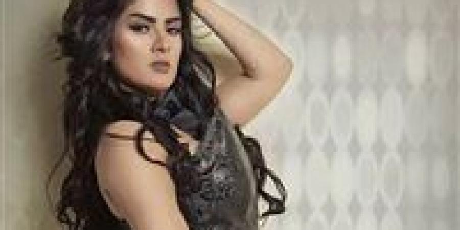 27
      يونيو..
      حجز
      محاكمة
      ياسمينا
      المصري
      بتهمة
      التشهير
      بالفنان
      أشرف
      زكي
      للحكم