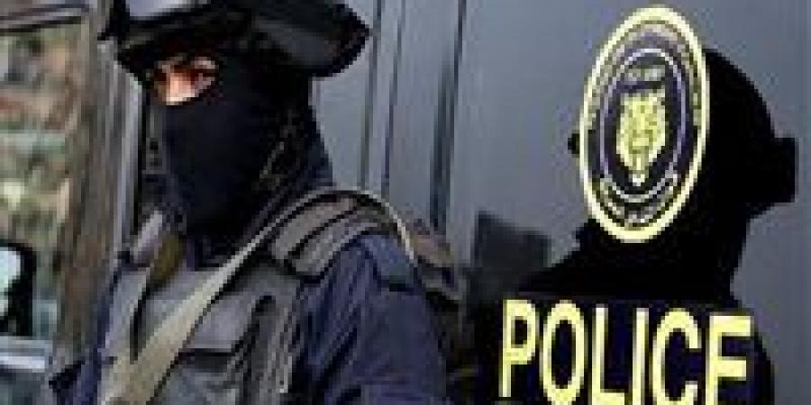 تحفظ
      على
      ميكروباص
      مخالف
      بني
      سويف..
      الداخلية
      تضبط
      سائقًا
      استغل
      الركاب
      وزاد
      الأجرة