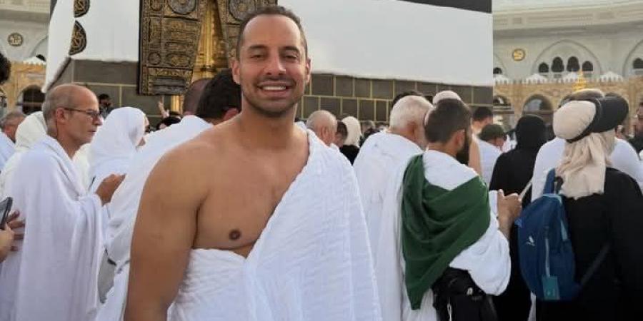 "الحمد
      لله
      على
      الدعوة
      الربانية"..
      عمرو
      وهبة
      يوثق
      رحلته
      للحج
      من
      أمام
      الكعبة