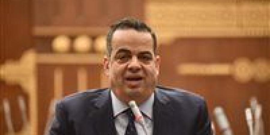 النائب
      عصام
      عفيفي
      لـ
      تحيا
      مصر:
      النصب
      الإلكتروني
      خطر
      متصاعد
      يستهدف
      المواطنين..
      والوعي
      الرقمي
      خط
      الدفاع
      الأول
      لحماية
      الأموال
      والبيانات