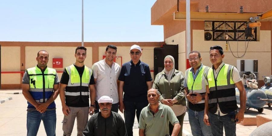 بتكلفة
      70
      مليون
      جنيه..
      محافظ
      المنيا
      يتابع
      مشروع
      محطة
      رفع
      الصرف
      بتل
      بني
      عمران