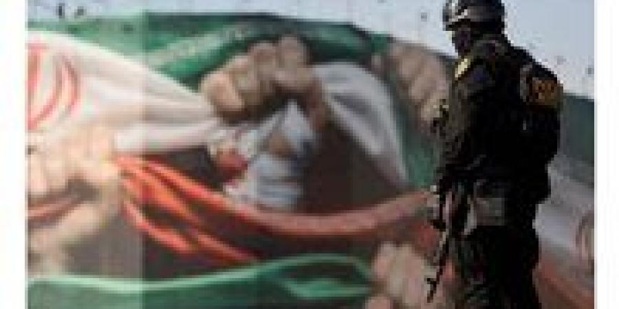 وسط
      انتقادات
      دولية..
      مصير
      غامض
      لآلاف
      المعتقلين
      في
      مراكز
      الاحتجاز
      السرية
      داخل
      إيران