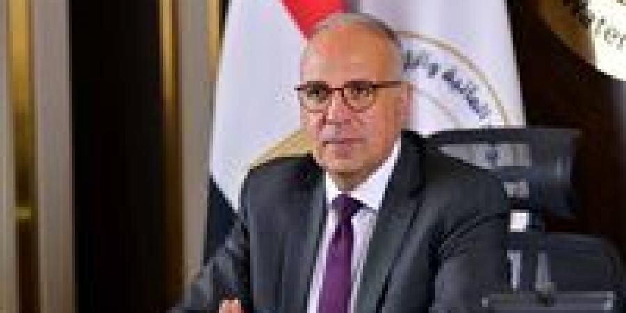 وزير
      الري
      يوجه
      التحية
      للعاملين:
      استقرار
      المنظومة
      المائية
      خلال
      عيد
      الأضحى