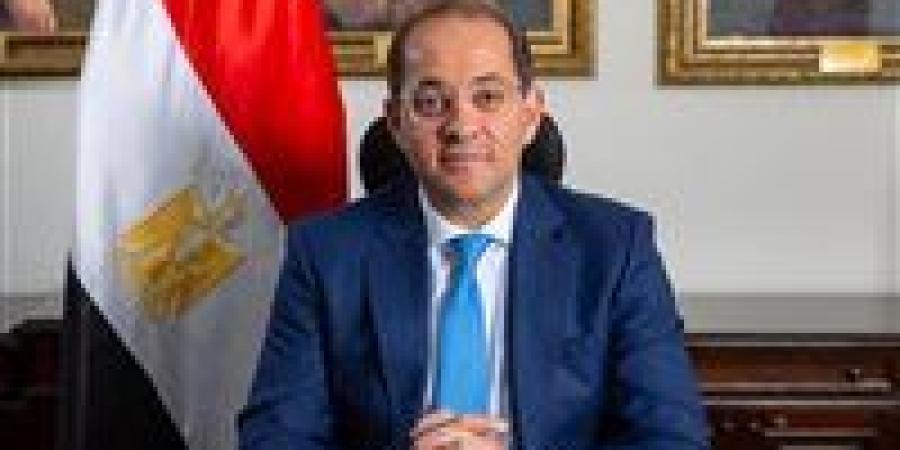 وزير
      المالية:
      تسهيلات
      جمركية
      جديدة
      لدفع
      حركة
      التجارة
      وتحفيز
      الاستثمار