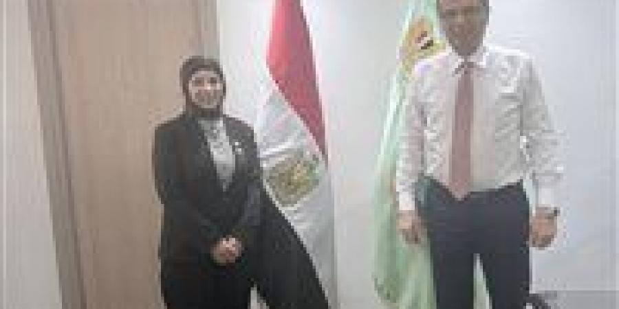 النائبة
      مريم
      العزب
      تقترب
      من
      إنهاء
      أزمة
      الرشاح
      بالقلج
      بعد
      موافقة
      وزير
      الزراعة
      على
      إنشاء
      محطة
      الصرف