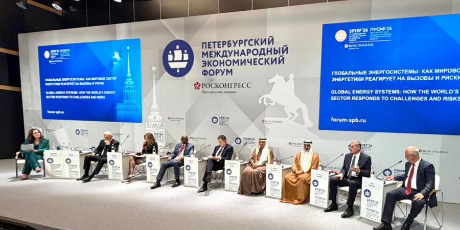 البترول:
      مصر
      تنفذ
      رؤية
      متكاملة
      لتحقيق
      مزيج
      طاقة
      متوازن
      ومستدام
