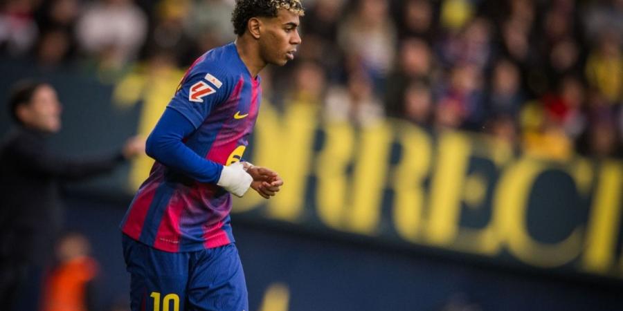 لامين يامال نجم برشلونة يفوز بجائزة أفضل لاعب في الدوري الإسباني