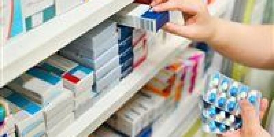 هيئة
      الدواء
      تحذر:
      55%
      من
      المضادات
      الحيوية
      بمصر
      تُصرف
      بدون
      روشتة
      طبية
