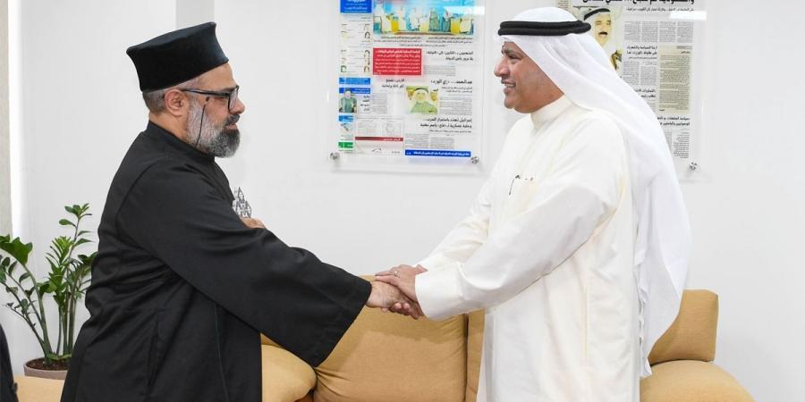 رئيس التحرير يستقبل الأب زكريا