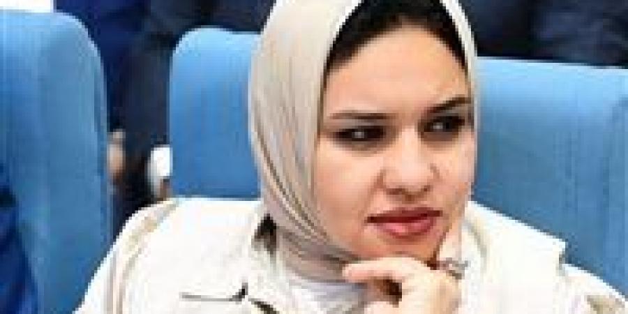 النائبة
      راوية
      مختار
      تتقدم
      بطلب
      إحاطة
      بشأن
      إجراء
      تدخلات
      طبية
      داخل
      منشآت
      غير
      مرخصة
      ومواجهة
      منتحلي
      المهن
      الطبية