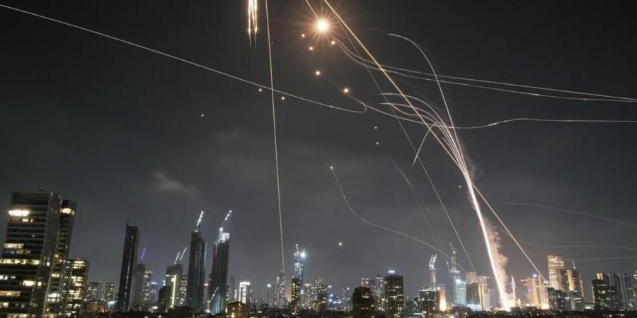 عاجل.. إيران تقصف إسرائيل